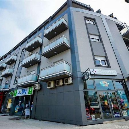 Ferienwohnung Apartmens Natali Belgrad Exterior foto