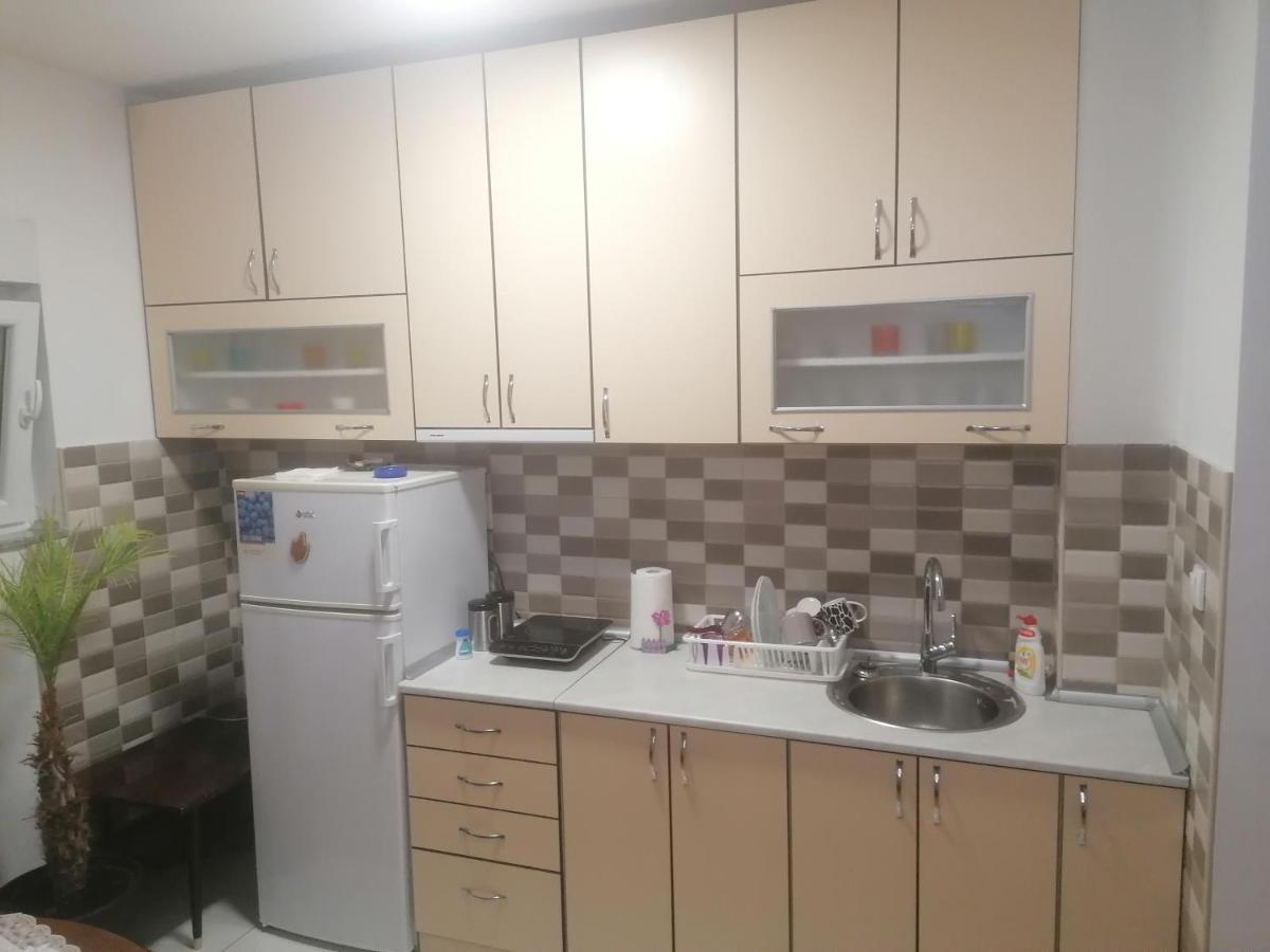 Ferienwohnung Apartmens Natali Belgrad Exterior foto