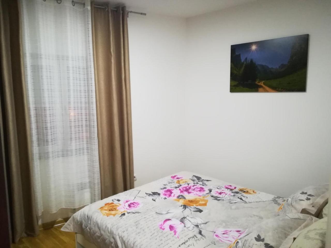 Ferienwohnung Apartmens Natali Belgrad Exterior foto